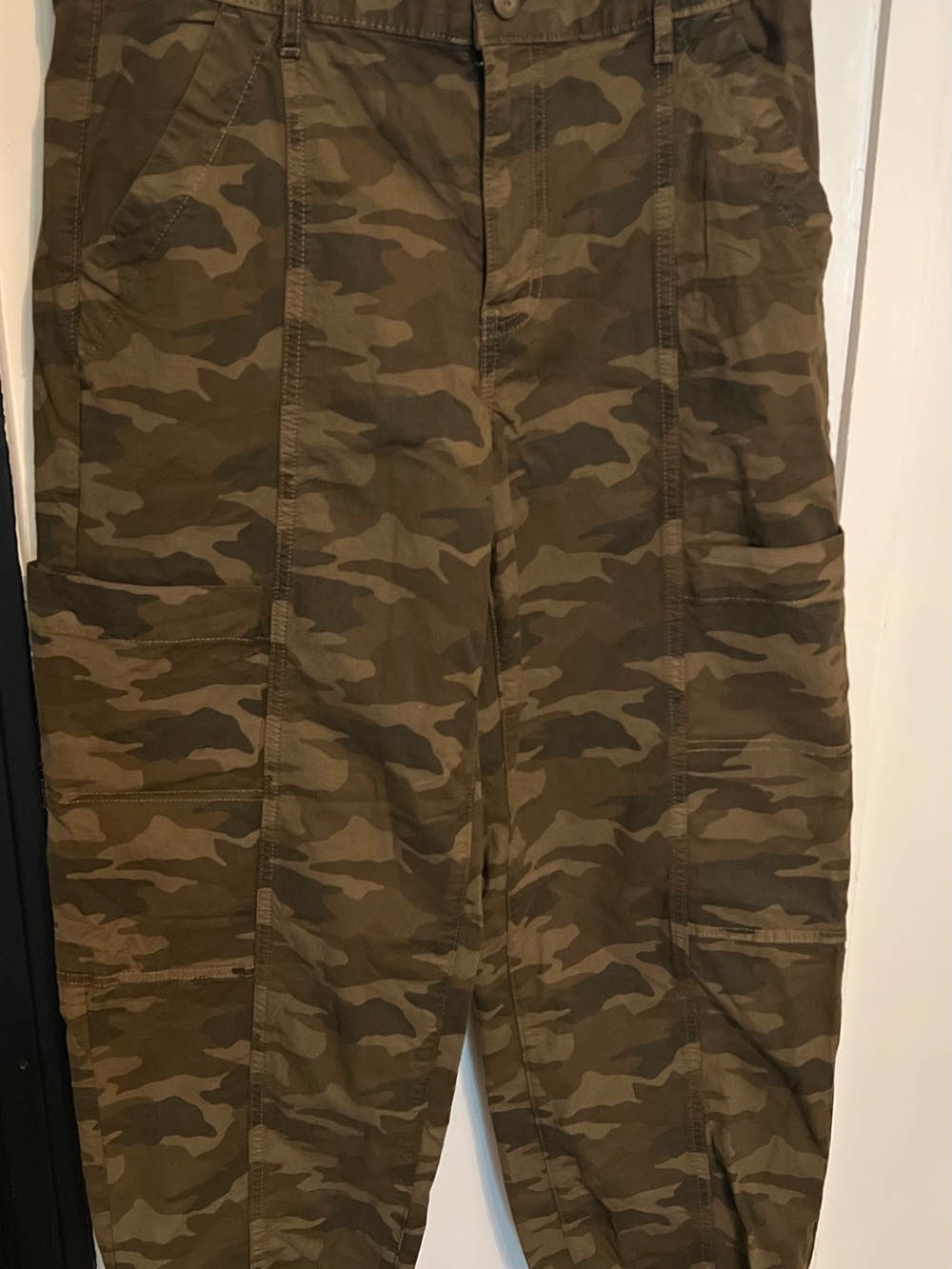 American Eagle Outfitters Women's Camo Cargo Joggers - Olive Green